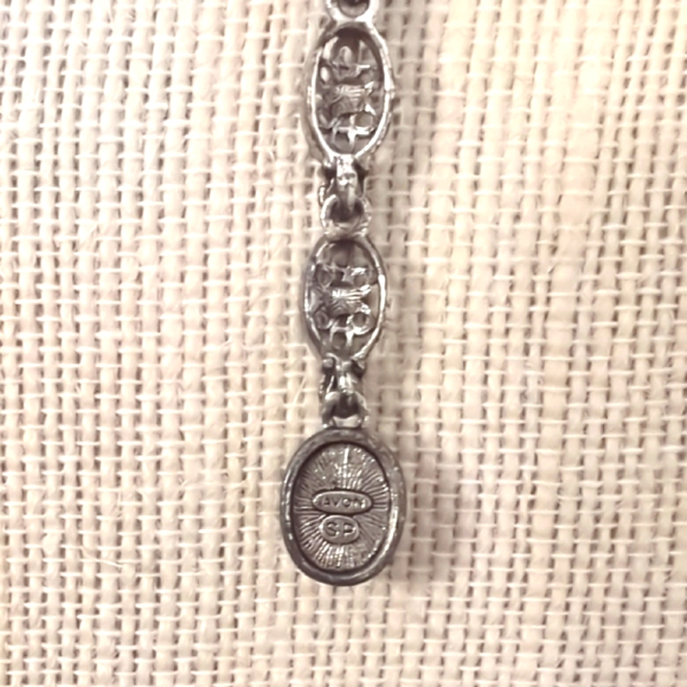 Vintage Avon SP Necklace With Pink Oval Crystals And Aurora Filigree Silver Tone - Picture 2 of 8